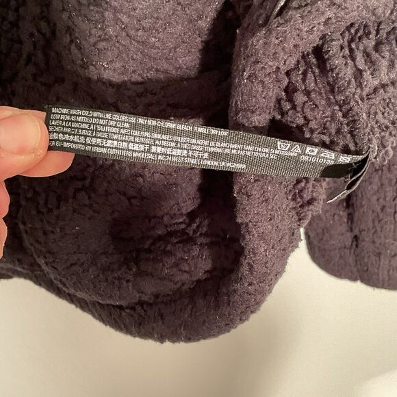 Free People FP Movement Hit the Slopes Fleece Black Fuzzy Size Medium Pullover - Picture 5 of 10